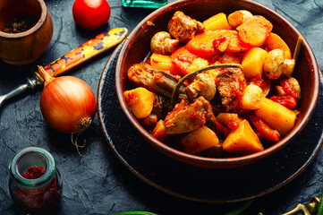 Stew meat or ragout