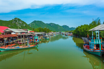 Fototapeta na wymiar Fishing village at Ban Ao Kram , Chumphon province in Thailand 