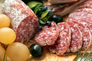 Salume di maiale stagionato ai profumi mediterranei 