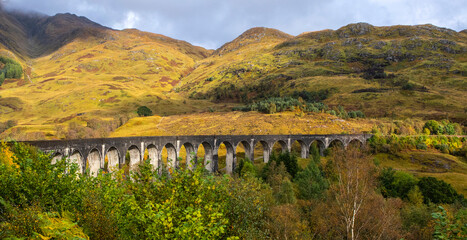 Naklejka premium Glenfinnan Viaduct in the Scottish Highlands, UK