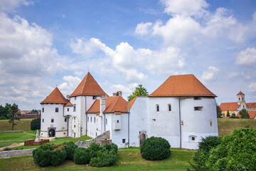 Obraz na płótnie Canvas Varazdin Castle view with blue sky in Croatia