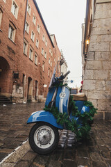 Obraz na płótnie Canvas Scooter in a narrow street 