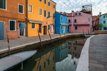 Fototapeta na wymiar The magical colors of Burano and the Venice lagoon