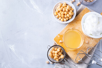 Chickpea Aquafaba, vegan egg substitute to cook meringue 