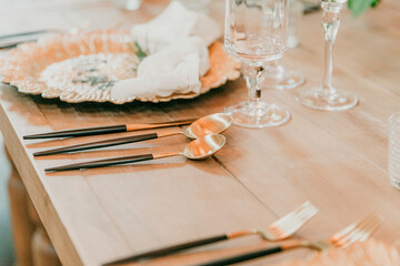 seasonal wedding table design with flowers and decor