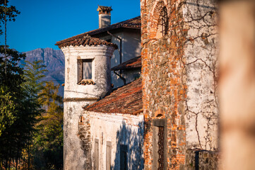 Autumn among the vineyards and the ancient village of Villafredda. Friuli.