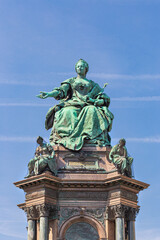 Fototapeta na wymiar Maria Theresien monument in Vienna