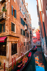 Obraz premium World famous water channels of Venezia, Veneto, Italy.