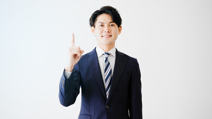 案内をするビジネスマン