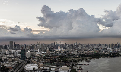 Fototapeta premium Bangkok, Thailand - Aug 16, 2021: Beautiful curve of the chao phraya river in the evening time. Good time for waiting the sunset last light of the day, Nice city view, No focus, specifically.