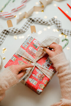make yourself a gift box