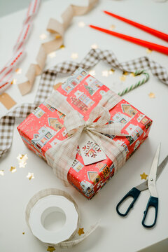 make yourself a gift box