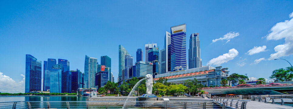 SINGAPORE - May 14 2020 : Winde panorama image of Merlion park without people at Daytime, Singapore.