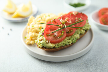 Scrambled eggs with avocado toast