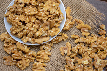 Walnuts Peeled