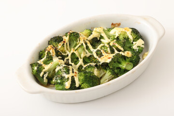 ブロッコリーの箱船風　(素揚げ生姜醤油味)