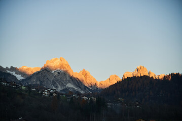 Fototapeta na wymiar beautiful views of the Dolomiti peaks while sunset from Agordo in Italy