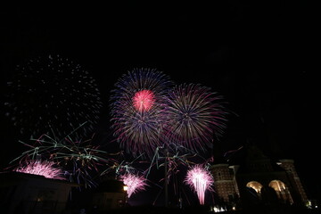 秋の夜空を彩る花火