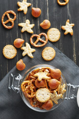 Small crackers mix