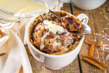 Cinnabon cake in mug