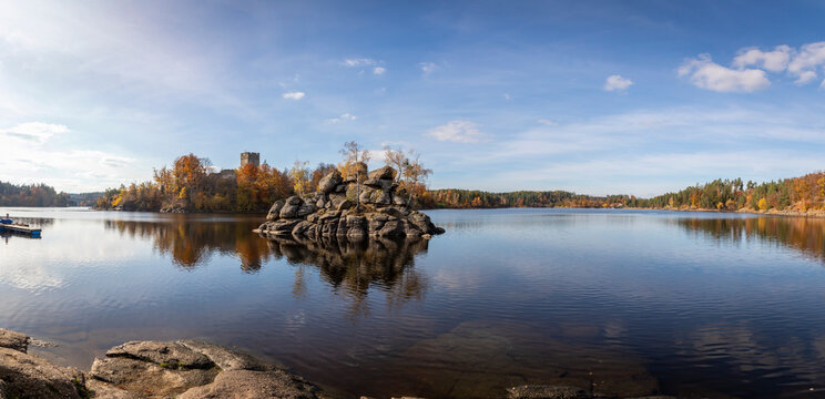 autumn scenery in the Waldviertel, Lake Ottenstein in Lower Austria, Austria