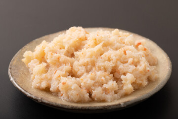 紅ずわいがに　ほぐし身(缶詰)
