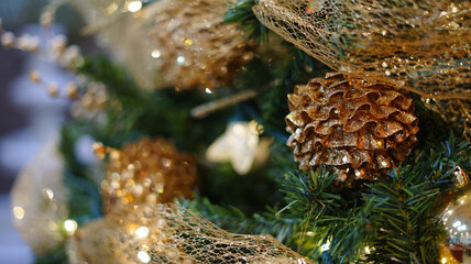 christmas tree decorations