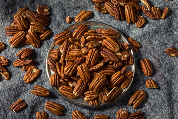 Raw Brown Oranic Pecan Nuts