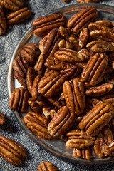 Raw Brown Oranic Pecan Nuts