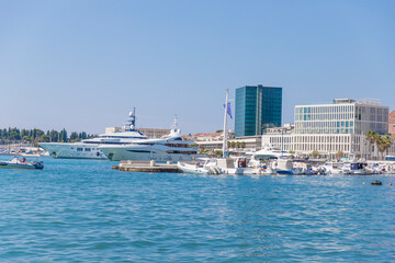 Fototapeta na wymiar boats in the harbor, Split, croatia 