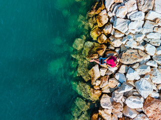 Fototapeta premium overhead view man with laptop working on laptop