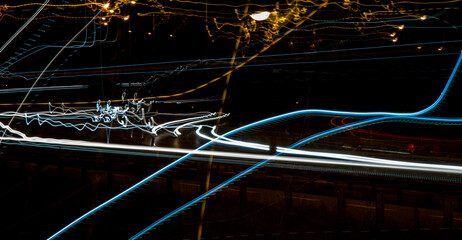 colored lines on a black background. textura