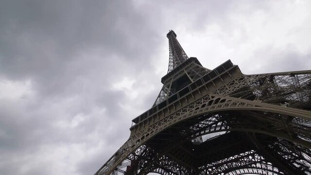 Eiffel Tower in Paris in slow motion 180fps