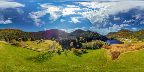 Obraz premium Panorama sphérique à 360 degrés Paysage des Vosges Lac de Retournemer France