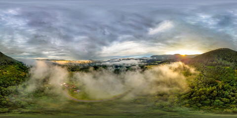 Panorama sphérique à 360 degrés Paysage des Vosges, Plaine Alsace France