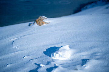 富山県立山町にある立山の冬の雪景色のある風景 Landscape with snowy winter scenery of Tateyama in Tateyama Town, Toyama Prefecture, Japan.