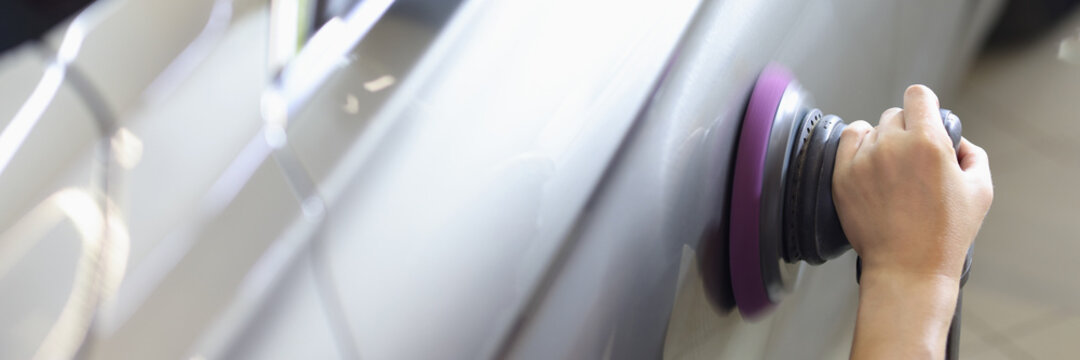 Polishing machine for polishing cars and removing scratches