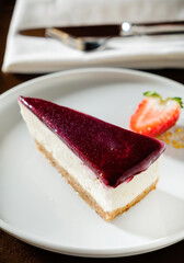 cheesecake with strawberries and chocolate