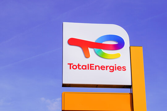 Totalenergies brand text company logo sign  Total energies gas service station store