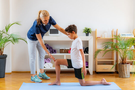 Child training with physical therapist.