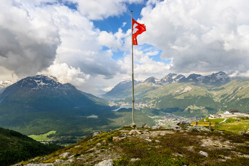 St. Moritz, St. Moritzersee, Muottas Muragl, Piz Julier, Piz Ot, Seenplatte, Oberengadin, Alpen, Graub&uuml;nden, Sommer, Schweiz