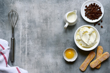 Obraz na płótnie Canvas Ingredients for making traditional italian dessert ' Tiramisu