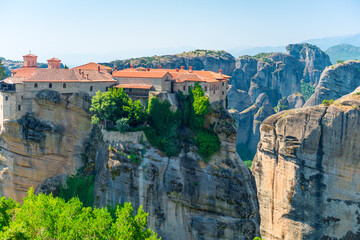 Fototapeta premium beautiful complex of Meteora monasteries built on rocks, Thessaly, Greece
