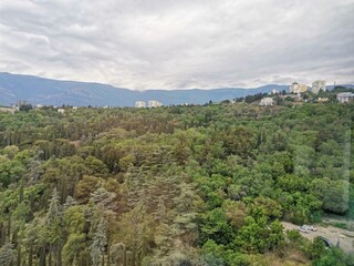 Fototapeta na wymiar view of the mountains, forest, yalta, горы, лес, вид на горы, Ялта, горизонт