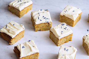 Schwedischer Rübenkuchen Blechkuchen mit Frischkäsecreme