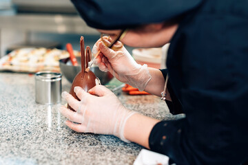 artisan professional chocolate master chef working in restaurant hotel kitchen - obrazy, fototapety, plakaty