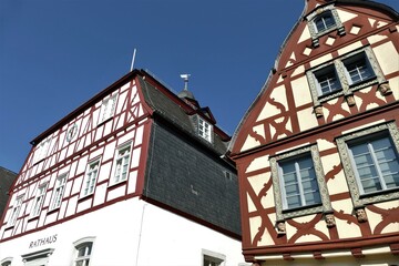 Fachwerkhäuser am Marktplatz in Kirchberg im Hunsrück
