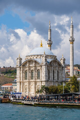 Fototapeta na wymiar Ortakoy Mosque on bank of Bosphorus, Istanbul Turkey