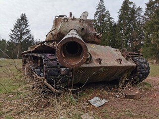 Fototapeta na wymiar old tank