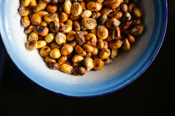 roasted peruvian corn grains